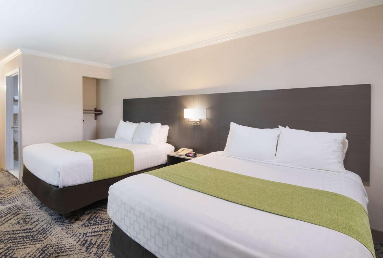 Surestay Hotel By Best Western Rockdale Экстерьер фото