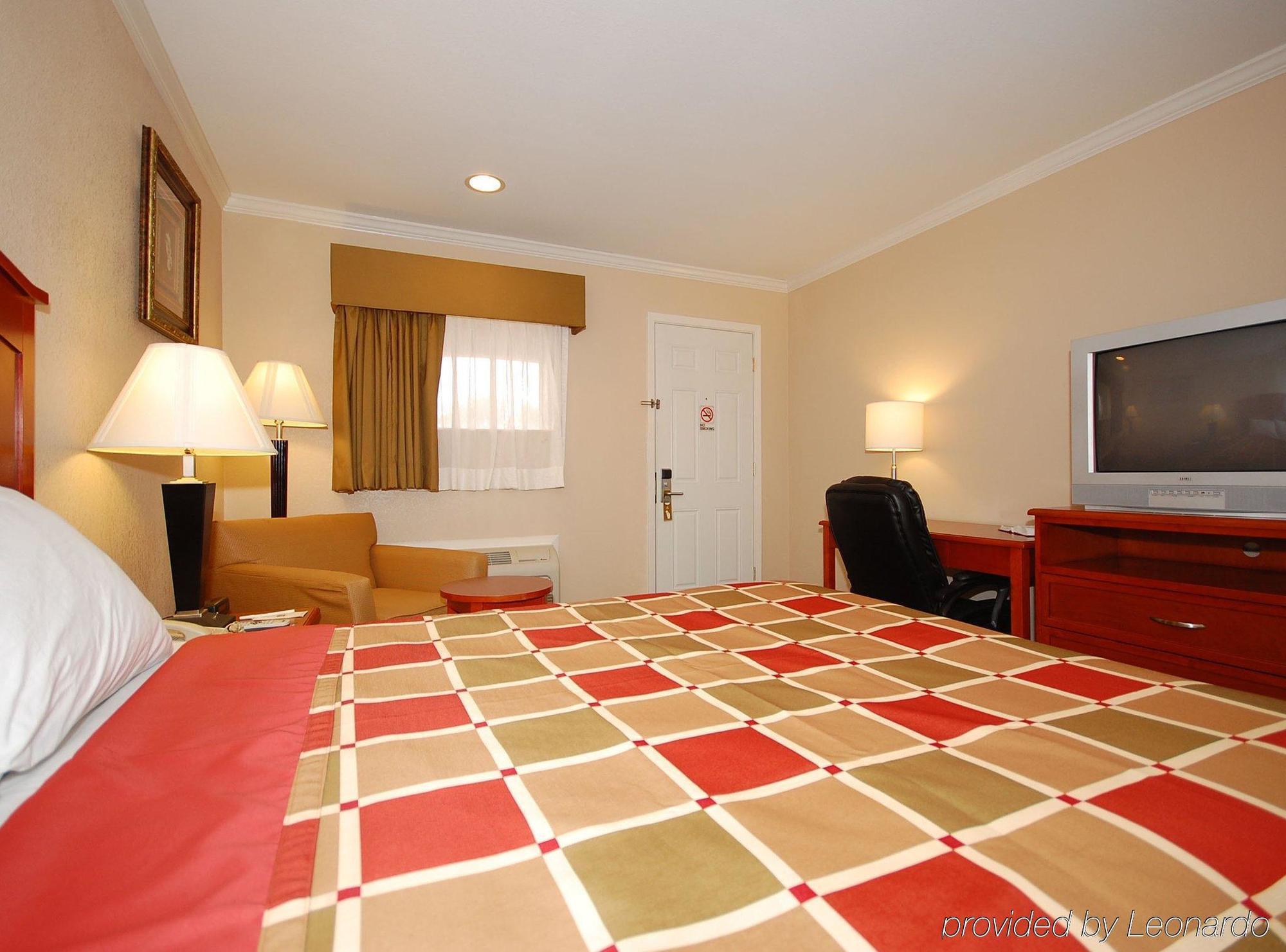 Surestay Hotel By Best Western Rockdale Номер фото